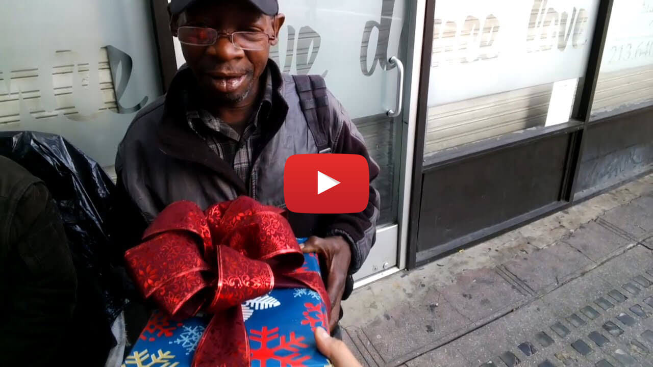 Buying Christmas Gifts For Homeless People What Christmas Spirit Is
