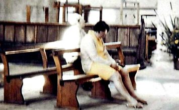 14 Of The Best Ghost And Spirit Photobombs Ever Taken